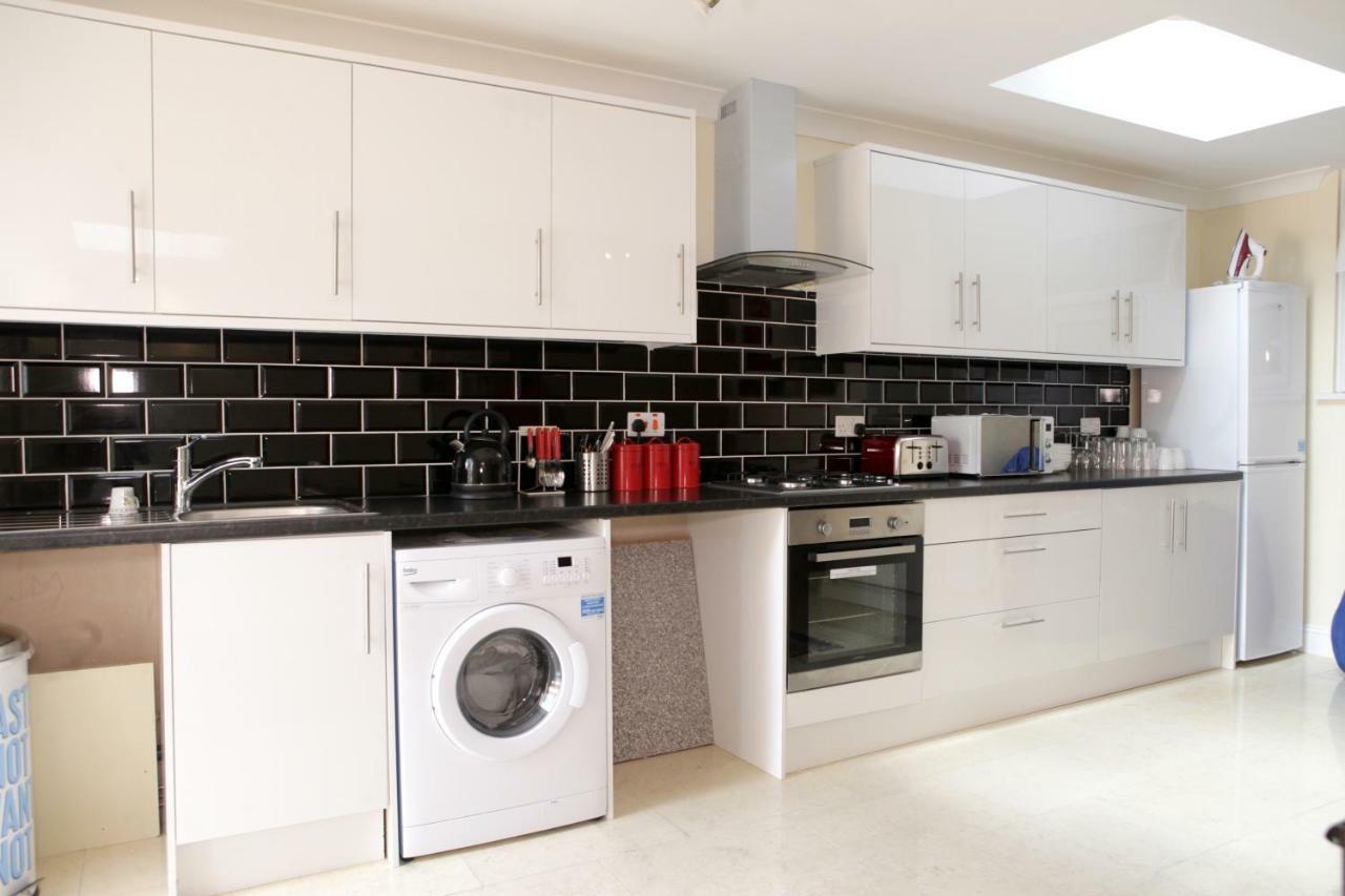 Hr Accommodation London Bagian luar foto